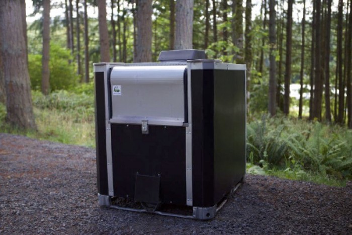 Example composting bin